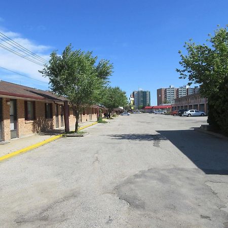The Capri Motel Виннипег Экстерьер фото