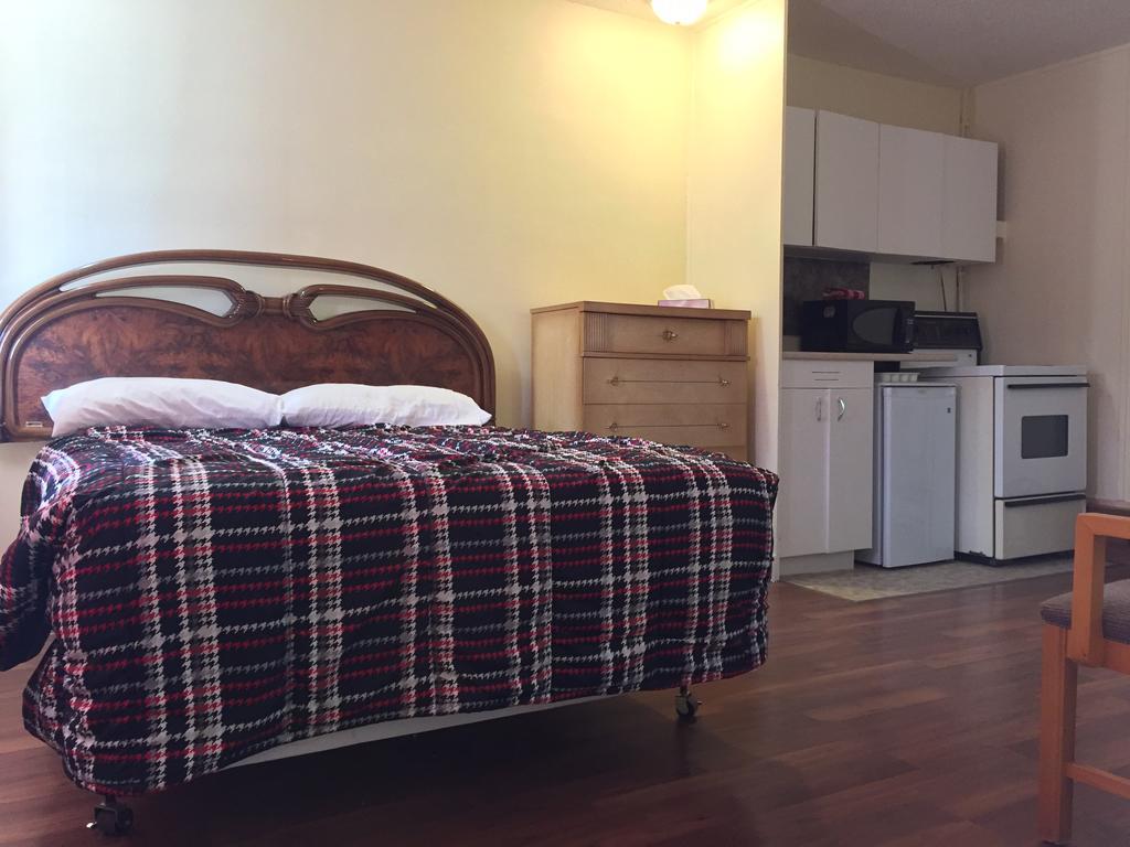 The Capri Motel Виннипег Экстерьер фото