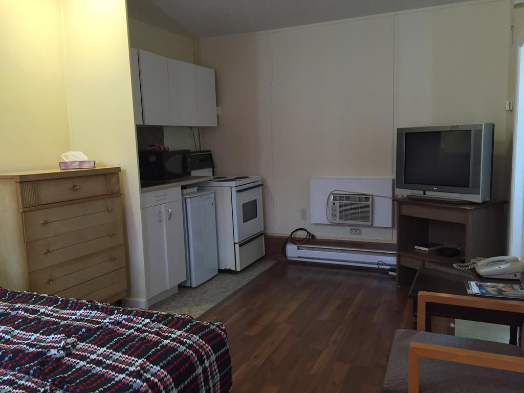 The Capri Motel Виннипег Экстерьер фото